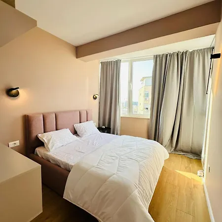 Apartment Lovely Near The Center Tirana
